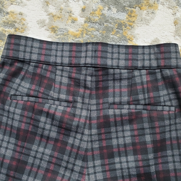 Tailored Slim Stretch Pants with Back Welt Pockets - Picture 5 of 16